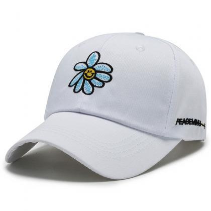 New style, small Daisy baseball cap..