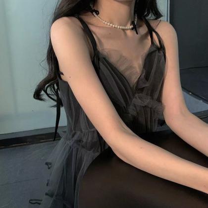 Spaghetti strap litte tulle dress, ..