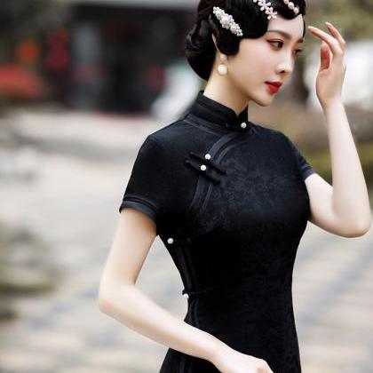 Improved Fashion Ladies Lace Cheongsam, Long Black..