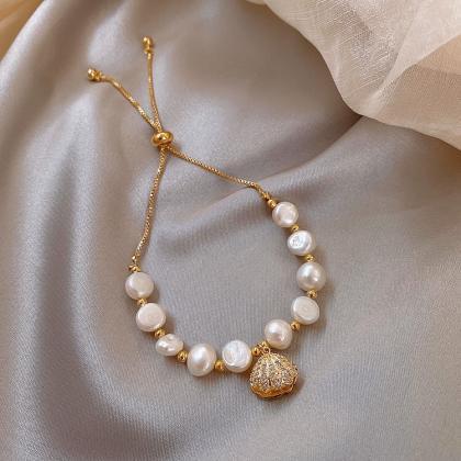 Conch fresh water pearl bracelet, d..