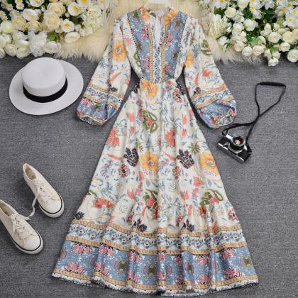 Spring and Autumn,Vintage, Court Lo..