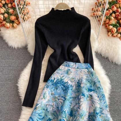 Vintage Style, Long High-waisted Jacquard Skirt In..