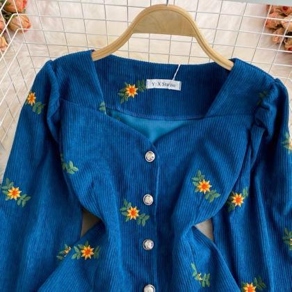 Autumn, Vintage, Square Collar Embroidered..