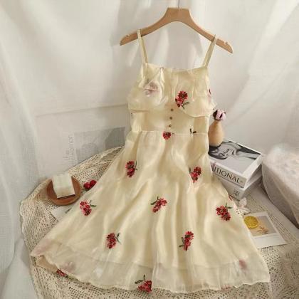 Sweet , embroidered dress, fashiona..
