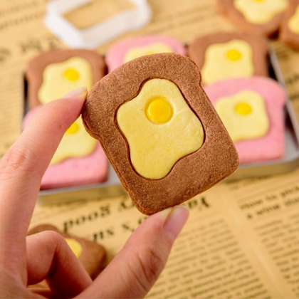 Cute Handmade Mold Creative Cartoon Omelette Toast..