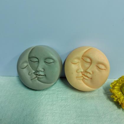 Moon Face Soy Wax Aromatherapy Candle