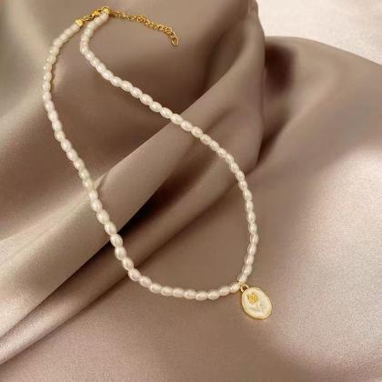 Retro, Flower Pendant Pearl Necklace, Senior Sense..