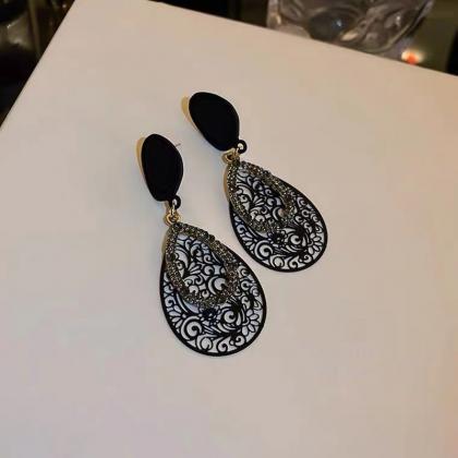 Black Water Drop Shape Earrings For Women Wedding..