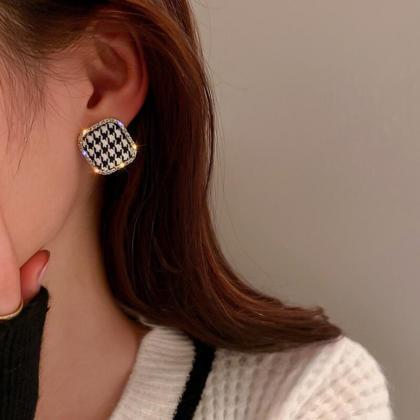 Checkerboard Plaid Square Earrings For Women..