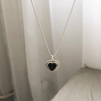 Black Heart Necklace French Metal Love Clavicle..