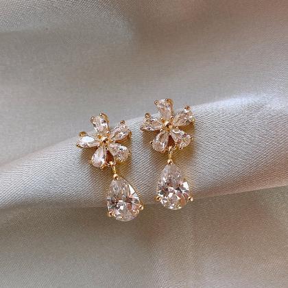 Fashion Water Drop Crystal Zircon Flower Earrings..
