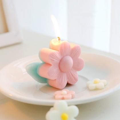 Flower Shaped Aromatherapy Candle Cute Relaxing..