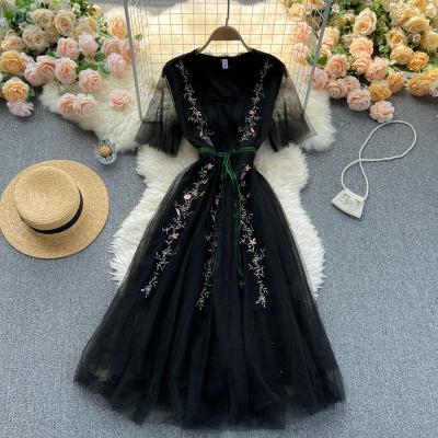 Fairy style, court style, square collar and flared sleeves, heavy embroidery, printing, velvet ribbon double mesh dress