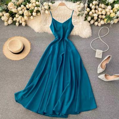 Cold wind, high - quality solid color dress, V-neck, backless sexy evening dress