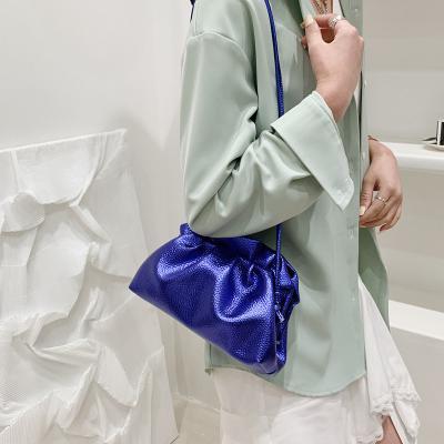 Luxurious Gold Cloud Bag For Women Leather Hobos Retro Cloud Crossbody Bag Small Phone Bag Design Clutch Clip Bag Female 