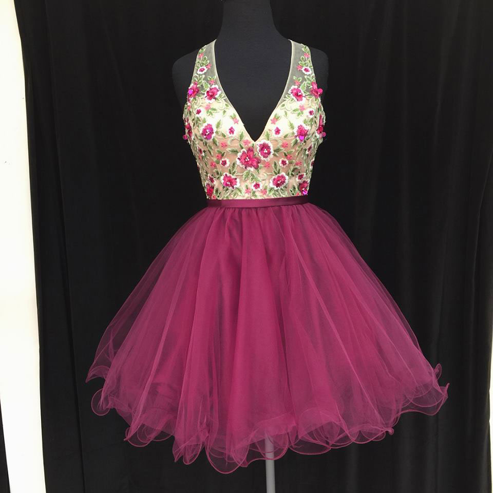V-neck Sleeveless Fashion Dress Appliqued Princess Homecoming Dress,custom Made