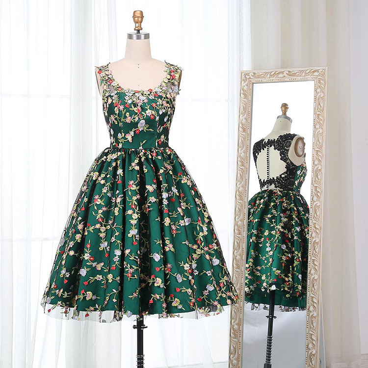 Heavily Handmade, Three-dimensional Flower Evening Dress, Backless Lace Dress, Embroidery Homecoming Dress,custom Made