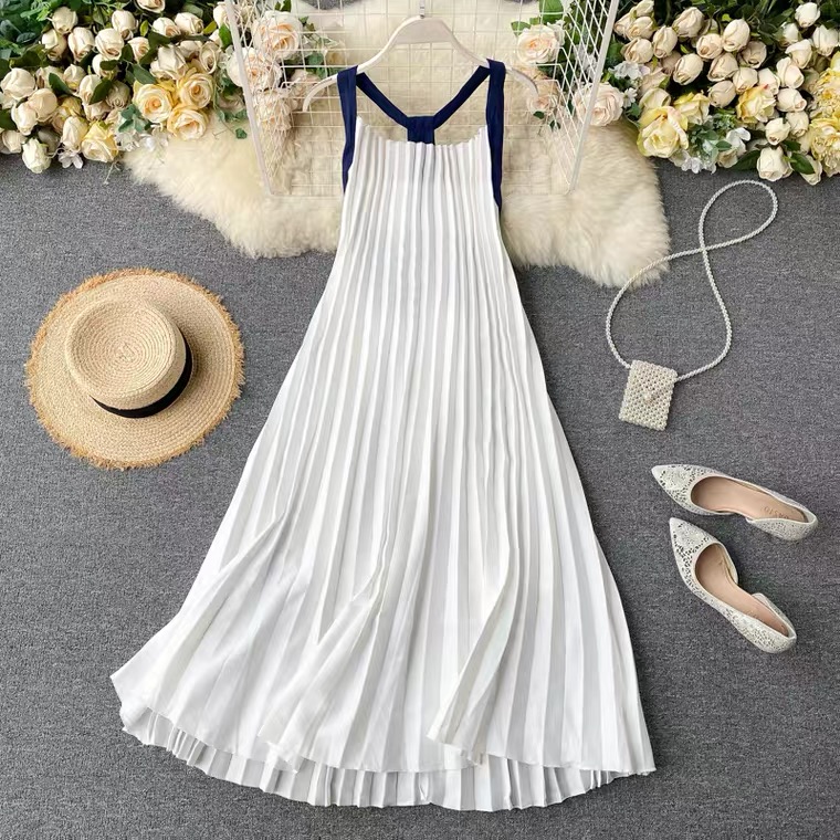 Seaside Dress, Summer Design Organ Pleats, Sexy Backless Halter Dress