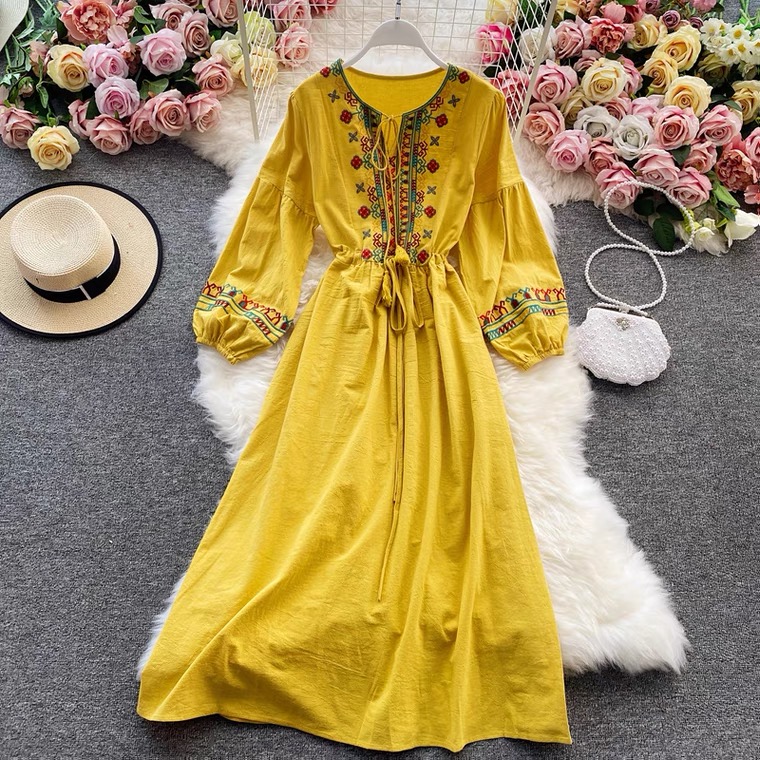 embroidered lantern sleeve dress Plus Size Large Bowknot Floral A-line Wedding Dress main image 0