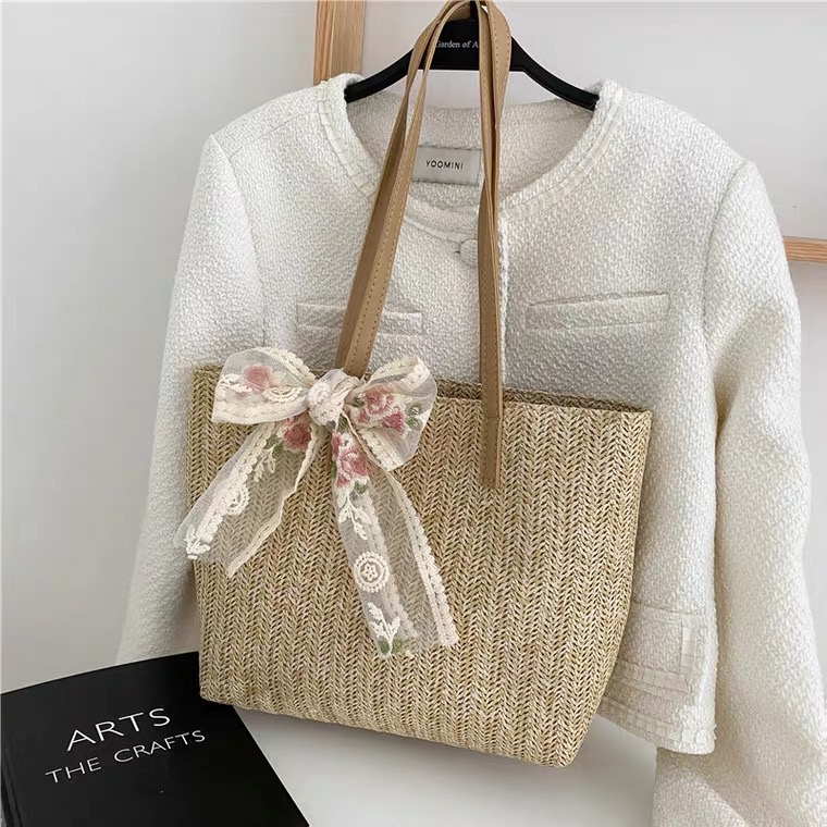 Straw woven large capacity bag, new style, fashion hand bill of lading shoulder bag, silk scarf tote bag