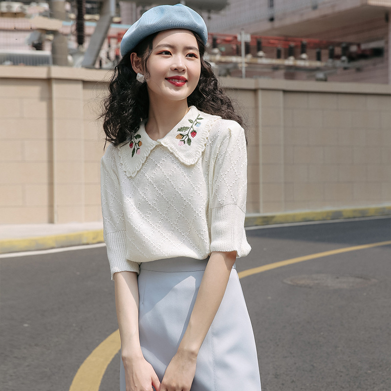 Embroidered Short Knit, Baby Neck, Thin Pullover Shirt With Short Sleeves