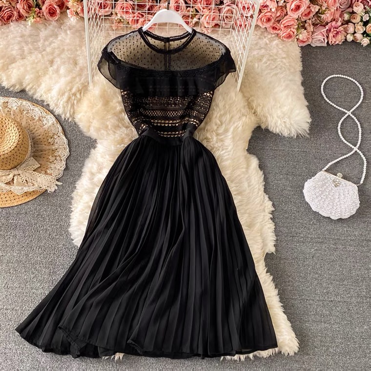 Short - Sleeve Water - Soluble Lace Pleated Dress, Elegant Large Dress