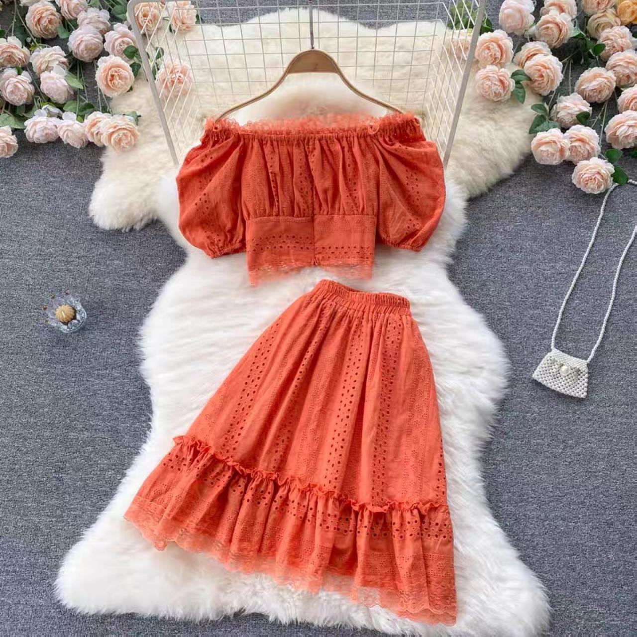 Holiday Style, Breast, Off Shoulder Bubble Sleeve Short Top, Hollow Out Jacquard High-waist Skirt, Fashionable Two-piece Suit