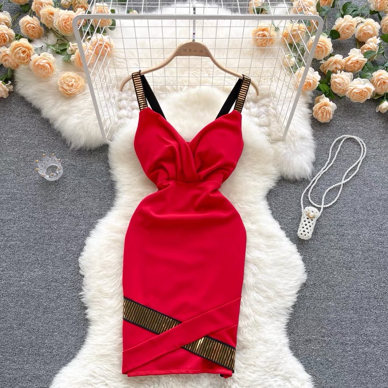 sachin and babi light blue dress Alice + Olivia Halter Maxi Gown With Detachable Scarf - Red main image 0
