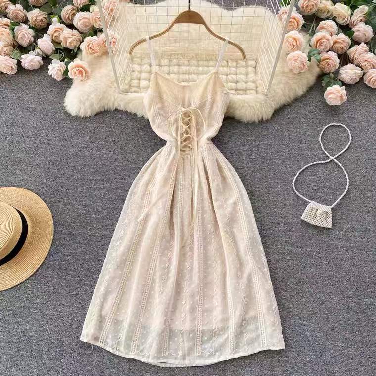 Lace Splicing Halter Dress, Fashion, Binding, Waist, Sweet Temperament A-line Dress