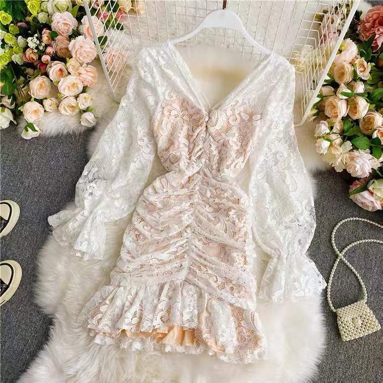 New, sexy, versatile, V-neck, pleated, flounces lace long sleeves bodycon dress