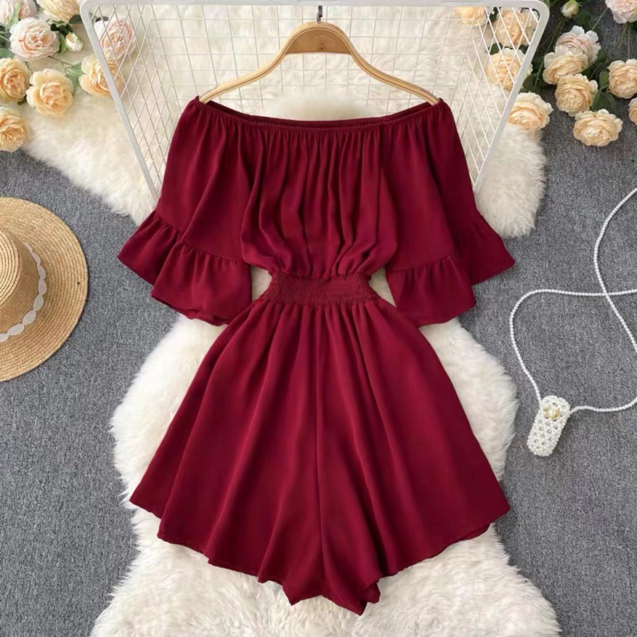 Summer, super fairy temperament romper, holiday style high waisted short wide leg pants, one-word shoulder horn sleeve romper 