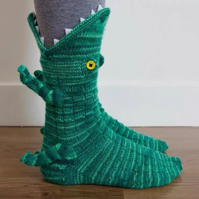 Quirky, crocheted alligator socks, sharks, chameleons, Halloween/Christmas gifts, fall/winter creative 3d animal floor socks