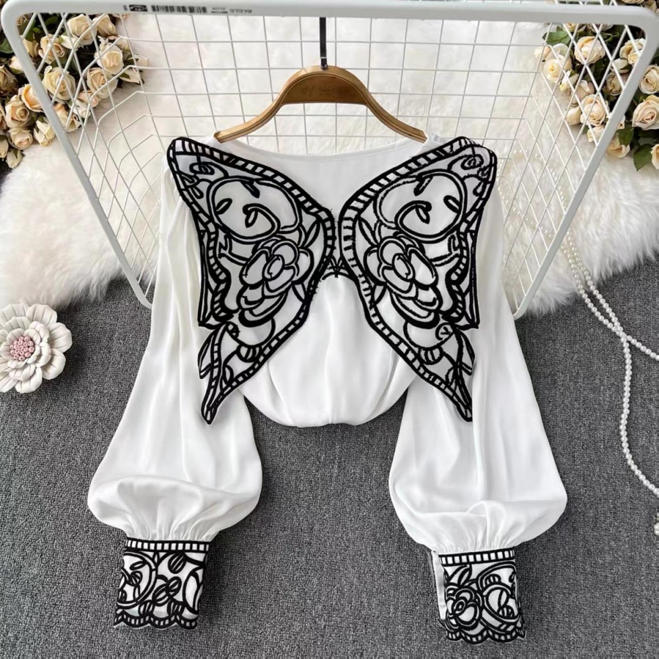 Socialite, temperament, big butterfly, hollow lace, contrasting color splicing pullover long-sleeved shirt, fashion loose top