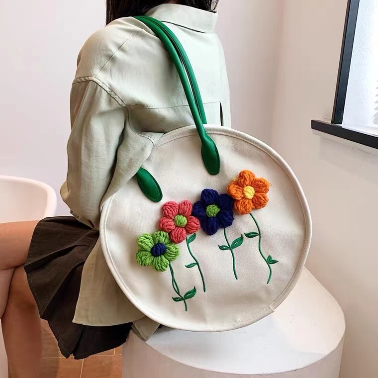  fresh canvas bag, large capacity shoulder bag, new style, sweet, small flower Tote bag, round cake Tote bag
