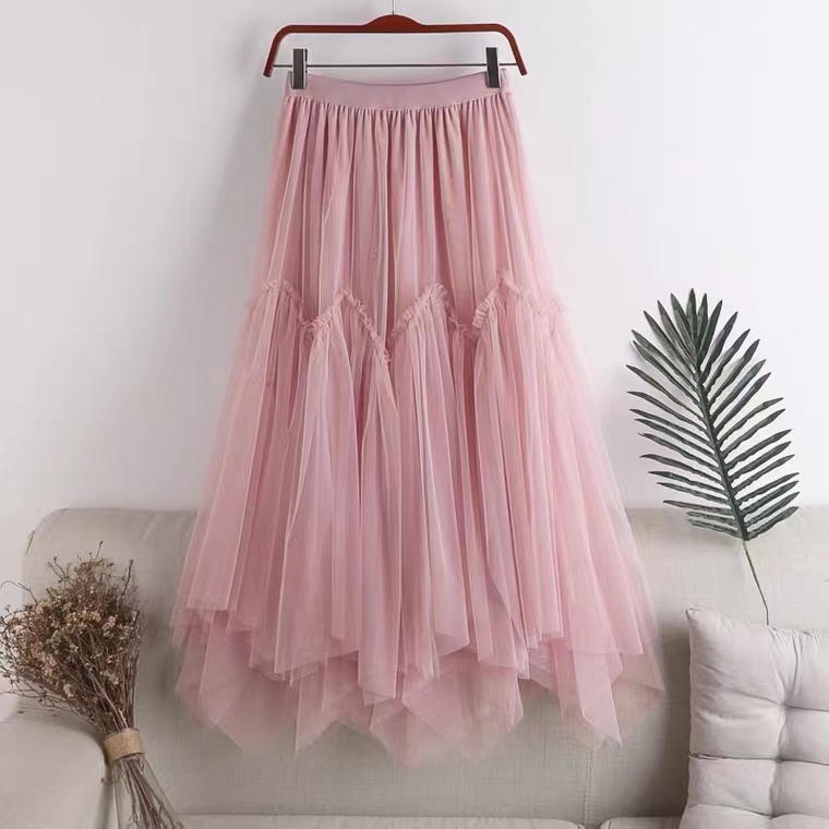 New, medium - length irregular skirt, double - layer gauze stitching half skirt 