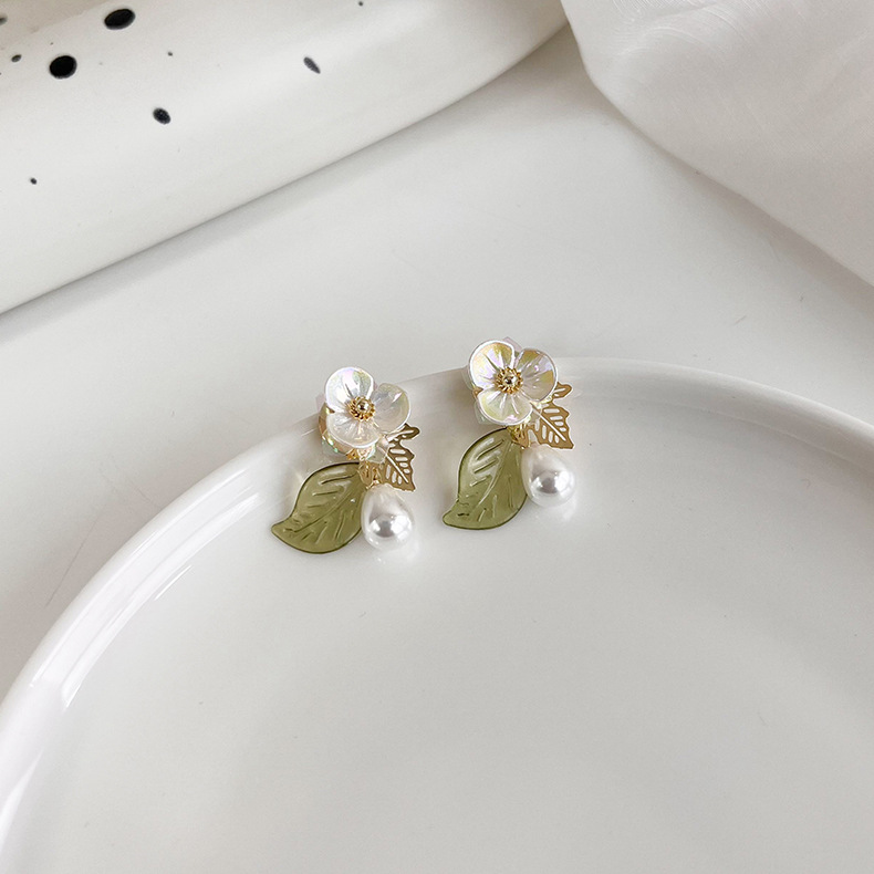 Sweet Acrylic Crystal Flower Dangle Earrings For Women Fashion Cute Elegant Luxury Jewelry