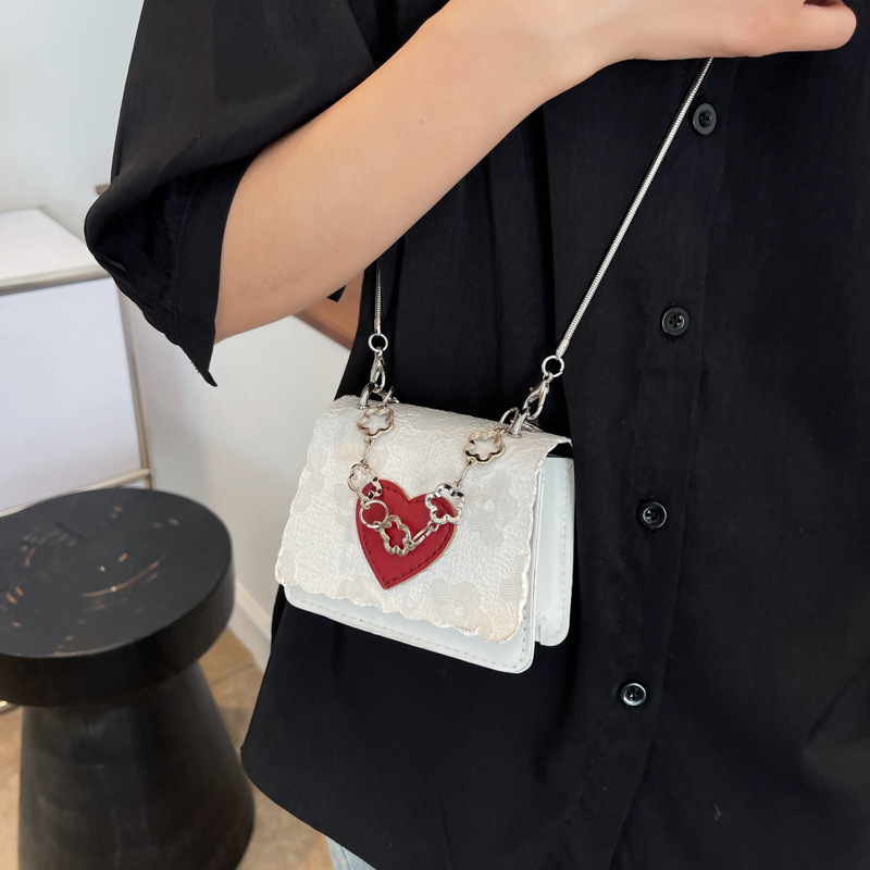 Mini Women Handbag Heart Shaped Embroider Women's Small Square Bag Pu Leather Chain Crossbody Bags Luxury Lady Shoulder Bag
