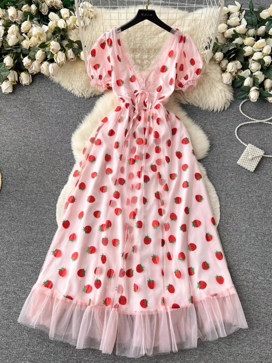 Strawberry Print Bubble Sleeve Tulle Dress, Waist Slimming Temperament Fairy Long Dress