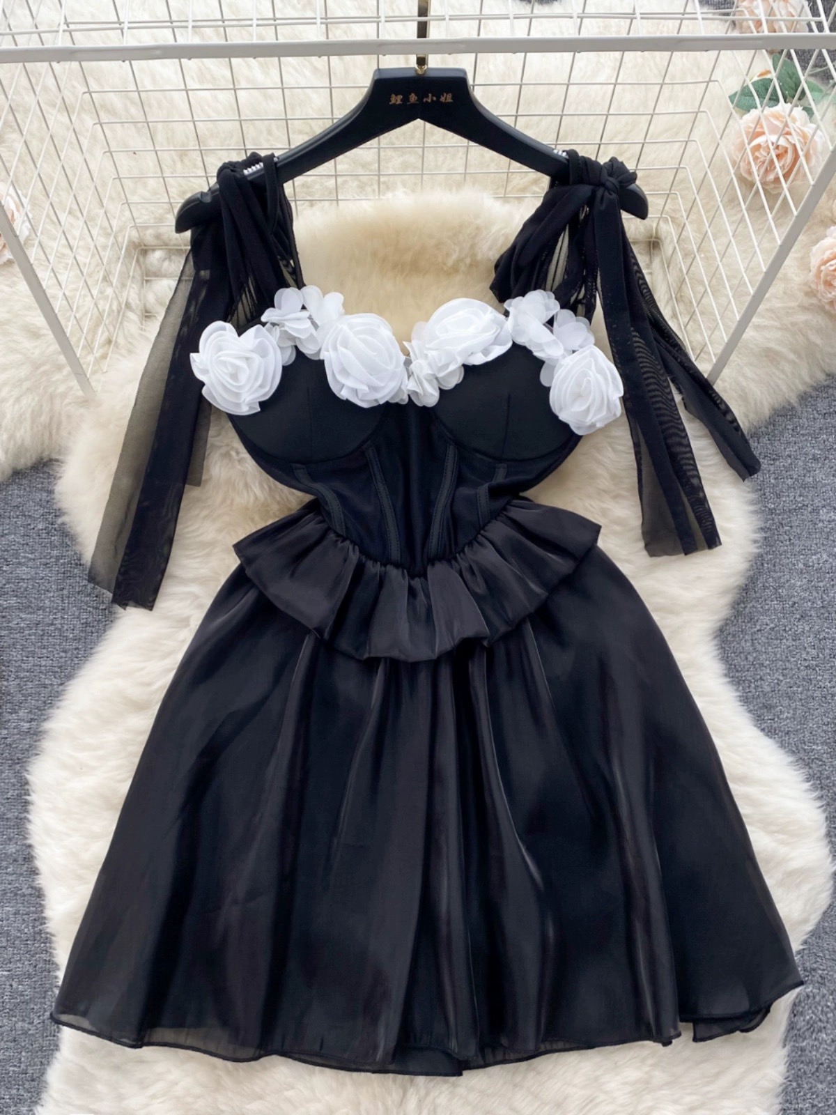 Court Style，little Black Dress, Floral Strapless Slip Dress, Ruffled Waist Short Dress