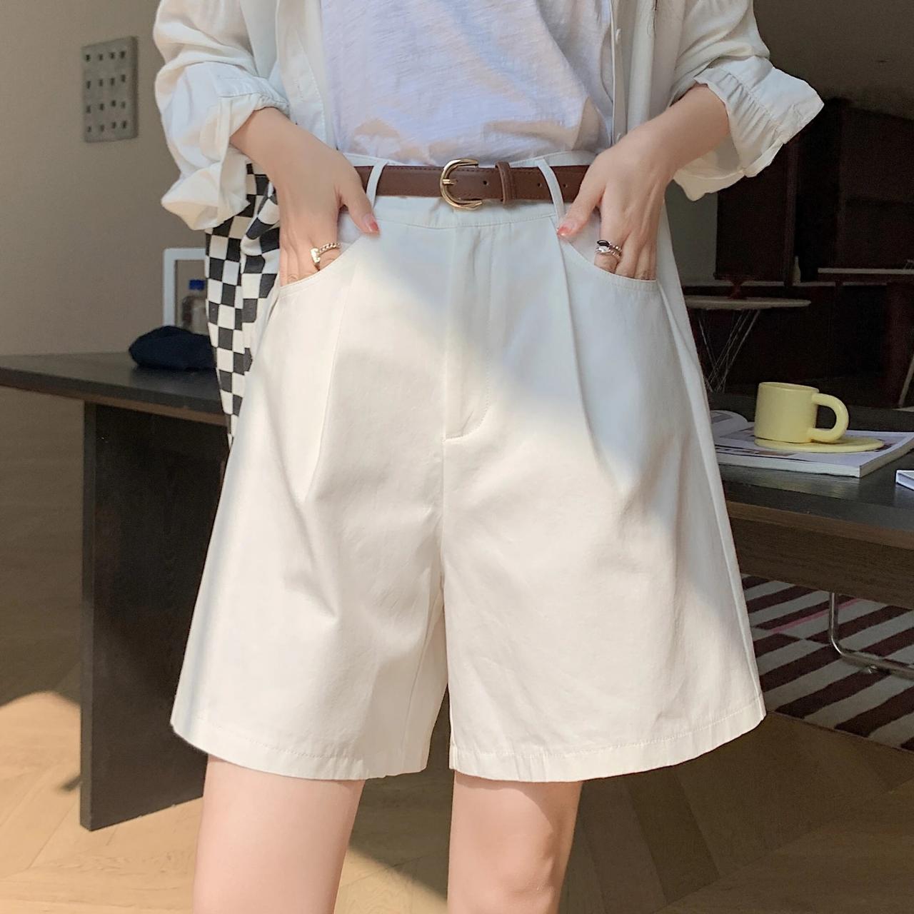 Womens Casual Beige High-waisted Pleated Shorts on Luulla