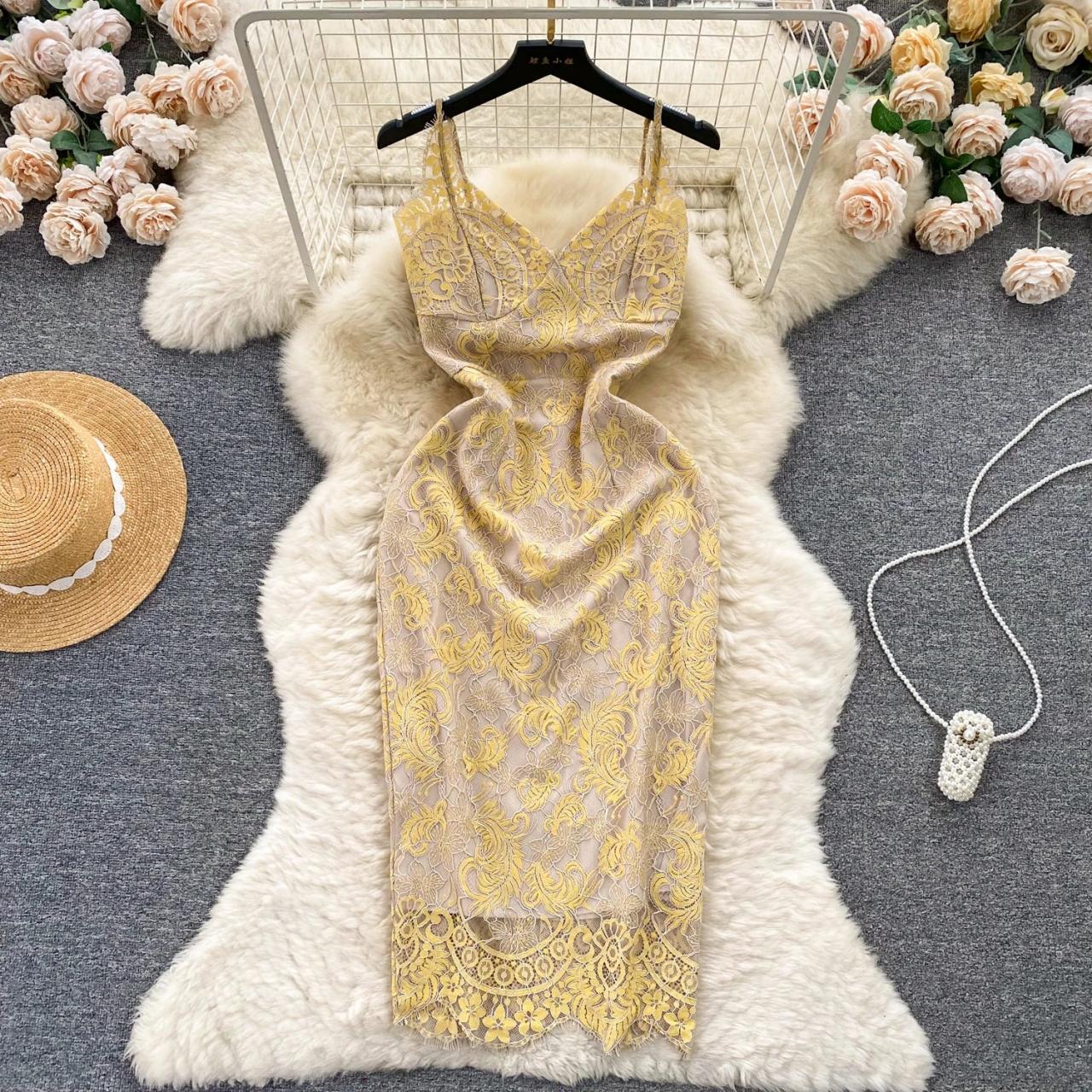Elegant Floral Lace Spaghetti Strap Midi Dress