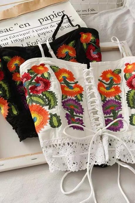 Vintage , Ethnic Style, Craft Embroidery Hollow-out, Short Style Tank Top, Spring And Summer, Strap Top