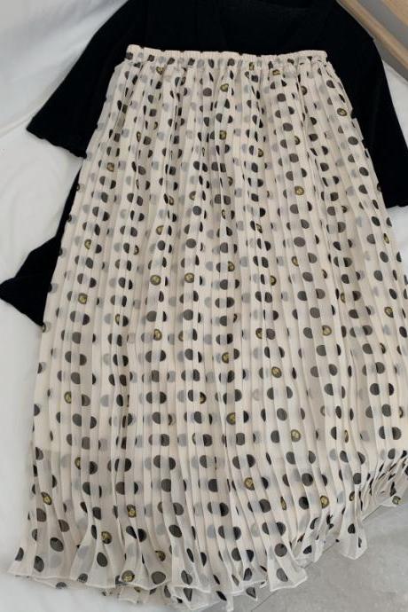 Big dot and small bug printed, new , chiffon pleated skirt