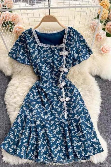 Vintage Floral Dress, Heavy Nailing Bead, Wooden Ear Edge, Square Collar ,slim Short Flounce Dress