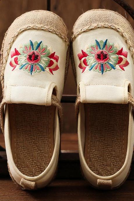 Vintage, embroidered cloth shoes round toe shoes, low-top flat heel embroidered women's shoes, folk style cotton linen shoes