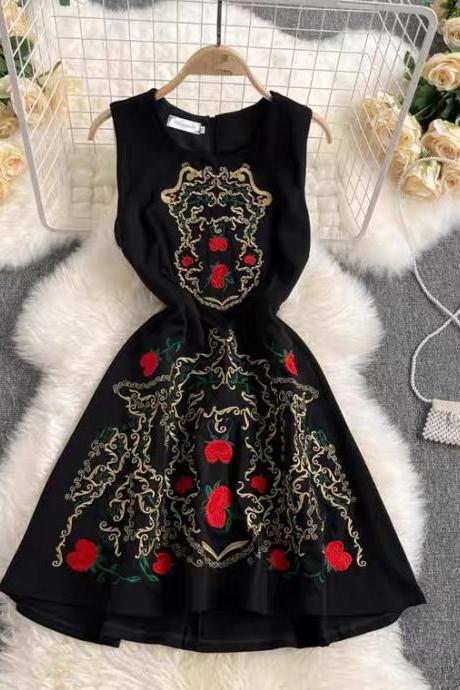 Vintage, Heavy Embroidery, Slim, Short Palace Style Little Black Dress, Socialite Dress
