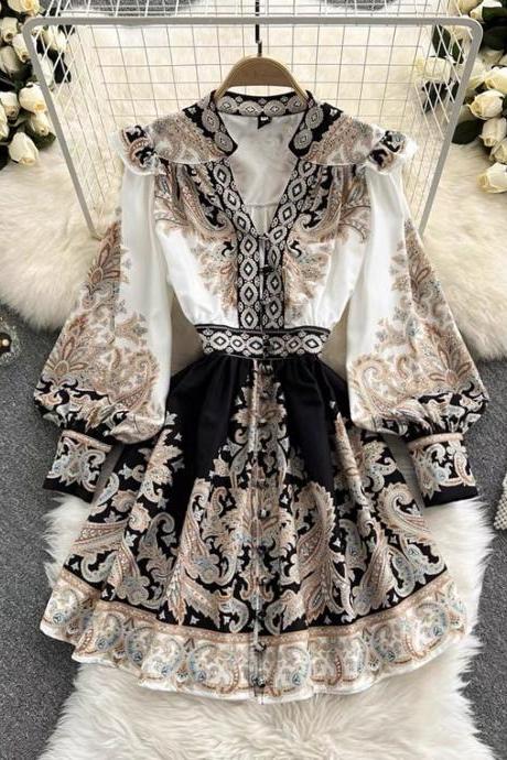 Palace style, temperament, light luxury, socialite, vintage, printed dress, V collar, single breasted, lantern sleeve waist dress