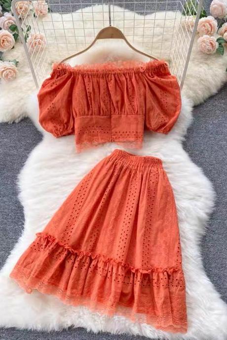 Holiday style, breast, off shoulder bubble sleeve short top, hollow out jacquard high-waist skirt, fashionable two-piece suit