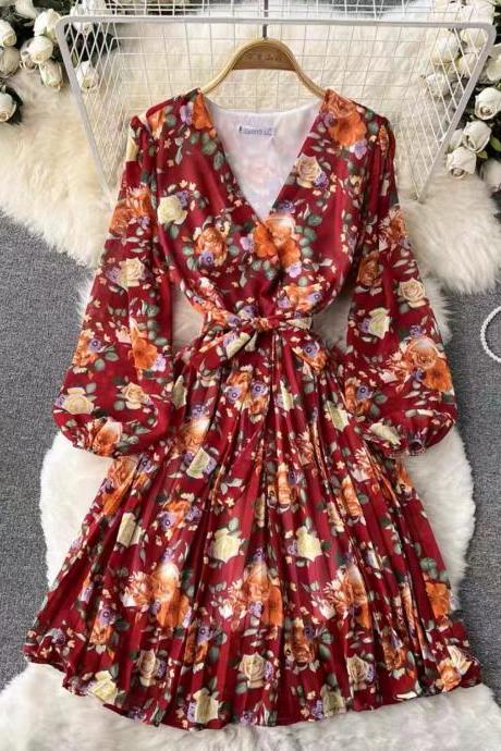 Temperament V-neck Floral Dress,, Waist, Super Fairy Bubble Sleeve Chiffon Pleated Dress