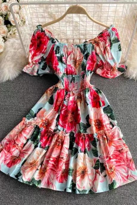 Vintage, gentle, holiday printed square-neck dress, puffed sleeves high waisted A-line MIDI dress